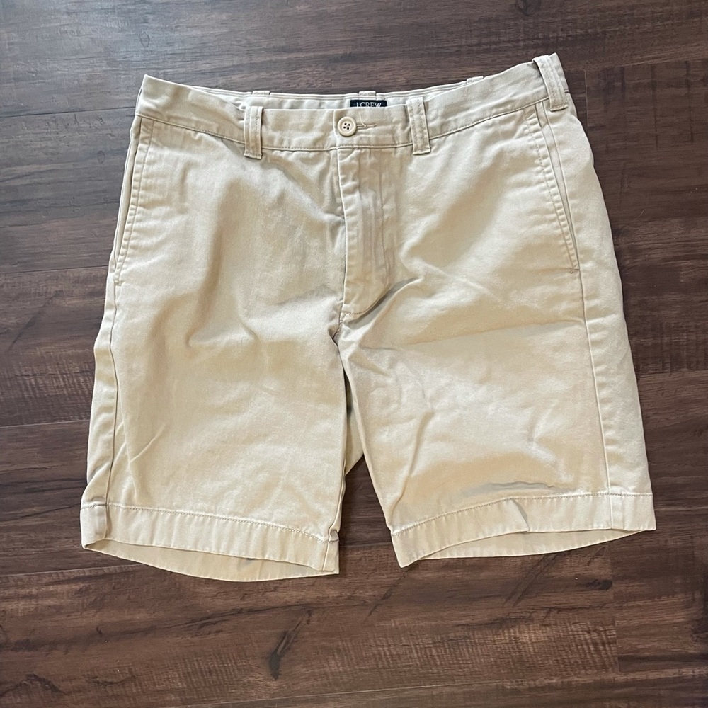 J.Crew Gramercy khaki shorts 8”